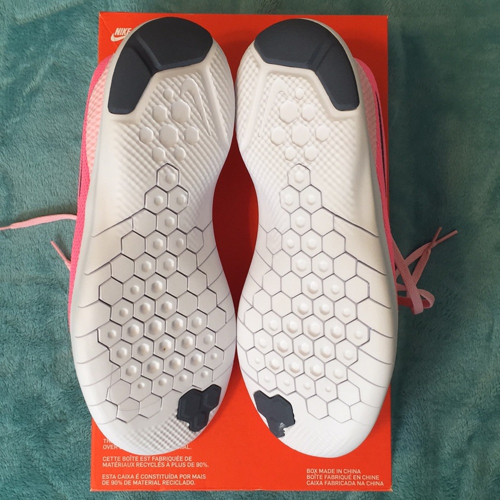 Nike Running Shoes - Picture 3 of 8